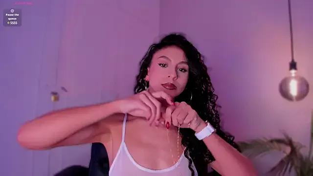 MiissCharlotte on StripChat 