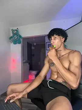 mike_casseano on StripChat