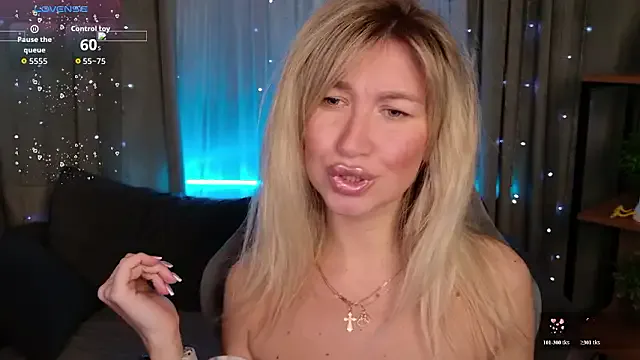 MilaBott on StripChat