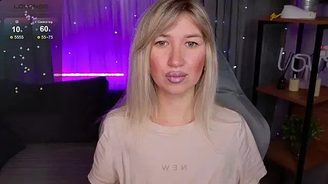 MilaBott on StripChat