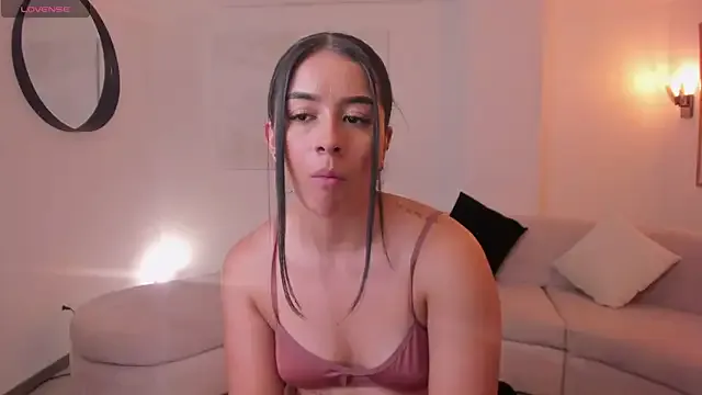 MilaColeman on StripChat