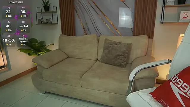 MilaCrave —  Show my Asshole