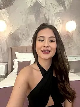 milaleoneli on StripChat