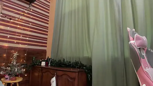 Milan_chikws on StripChat