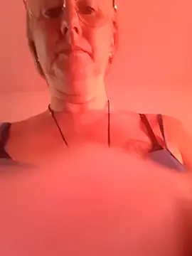 MILEIDE980 on StripChat