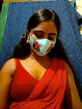 mini-queen on StripChat 