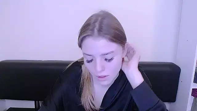 MissOliviaa_ on StripChat 