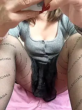 Mizzu-mi on StripChat 