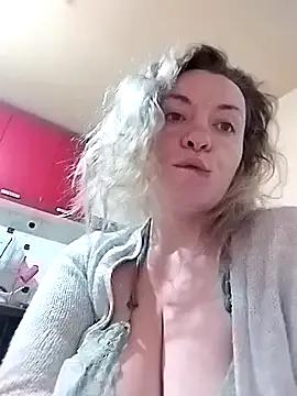 Mommygetnaughty on StripChat 