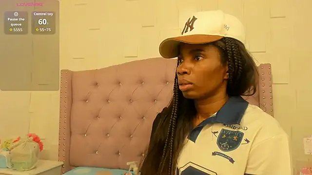 MonicaSchwartz on StripChat