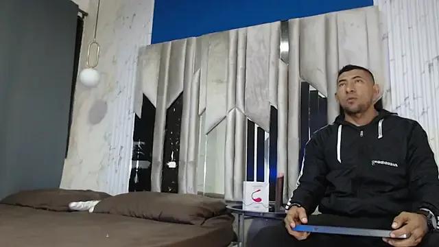 Morganandmegan — Slow and passionate kiss 