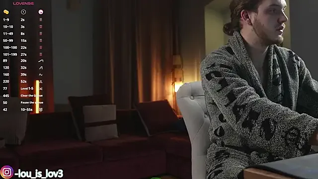 MrbigLouis on StripChat