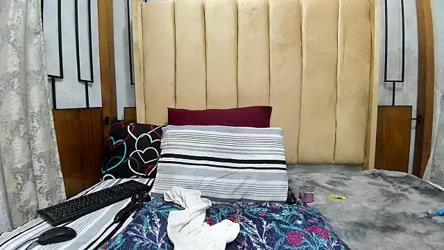 MrsMxx25 on StripChat 