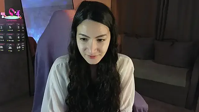 Mulan_Lo on StripChat