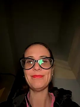 NataKitten on StripChat 