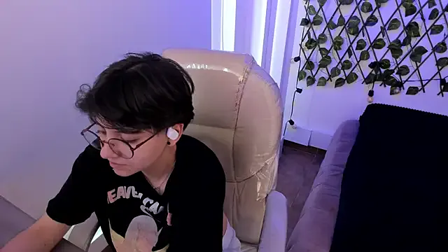 Nathaly_ds on StripChat