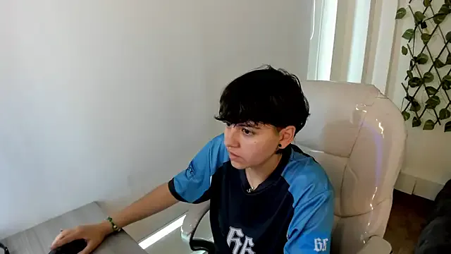 Nathaly_ds on StripChat