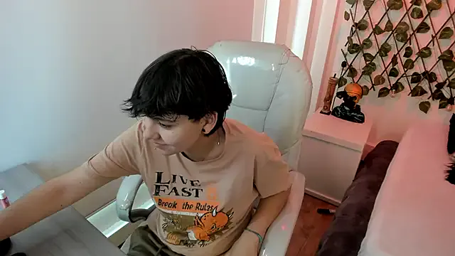 Nathaly_ds on StripChat