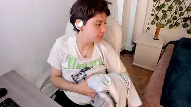 Nathaly_ds on StripChat