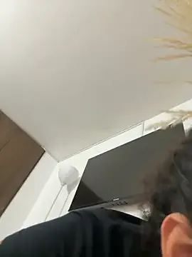 Nathcurly_ on StripChat