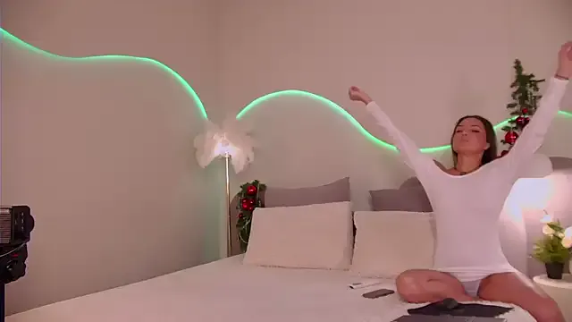 Nicole_Space on StripChat