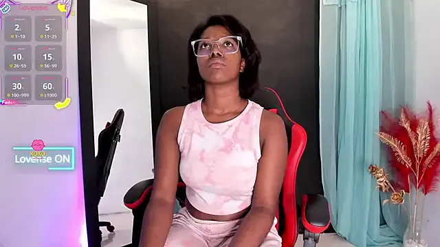 nilosolem — Spread ass + Fingering ass