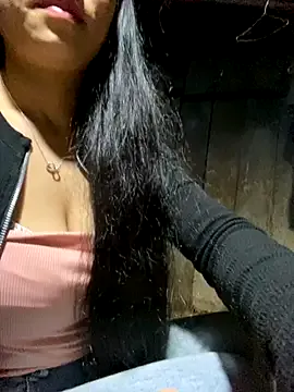 Nul-chal on StripChat