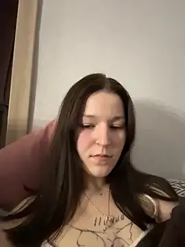 OliaLav on StripChat