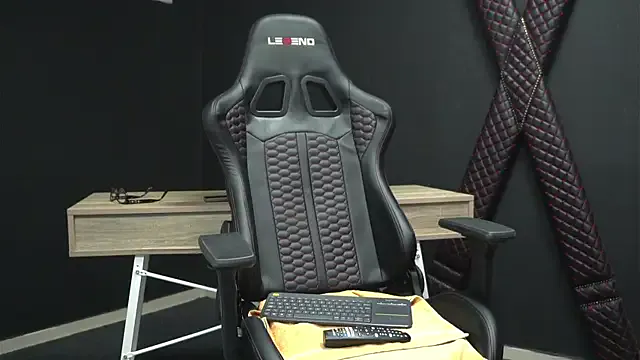 OliviaSmith on StripChat