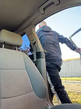 Pablo_Hornyguy95 on StripChat