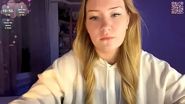 PandaFluff — Last tipper gets my hot photo