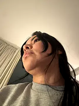 PetitLumiere on StripChat