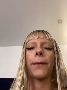 peyton_golden1 on StripChat