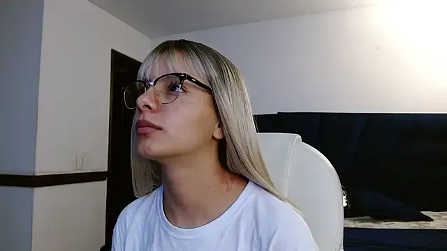 peyton_golden1 — BLOWJOB MORE SALIVA