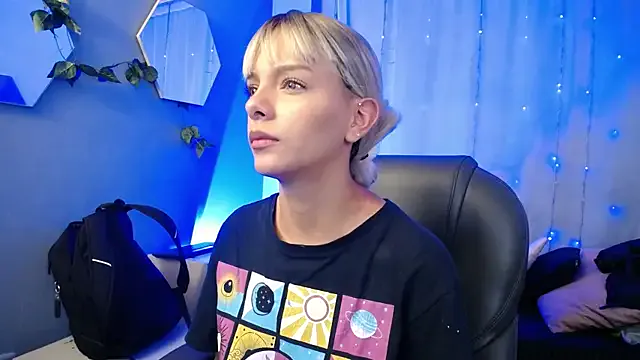 peyton_golden1 on StripChat