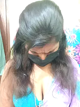 Premalatha_28 on StripChat