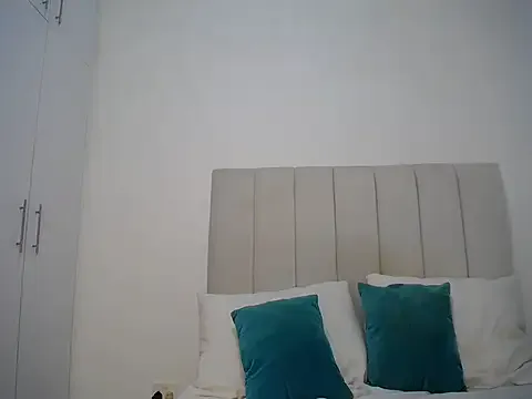 Pretty_Liya08 on StripChat