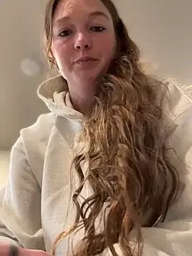 PussiesnCream_ on StripChat 