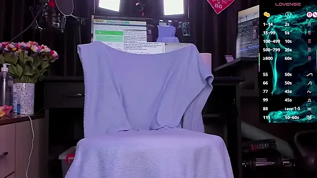 Raissa_sky26 on StripChat