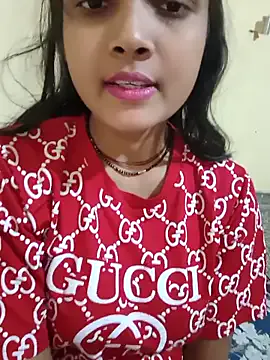 RAYI_Queen_2 on StripChat