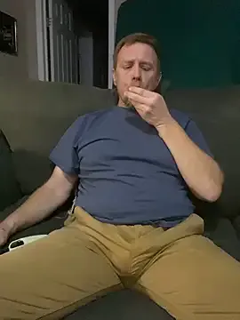 Realybigdill on StripChat