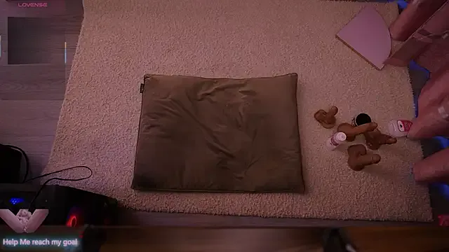 Redhead_Shark_new on StripChat