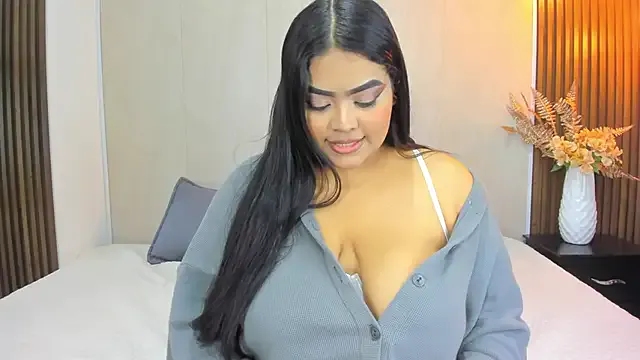 RileyDolly — oil in bigboobs