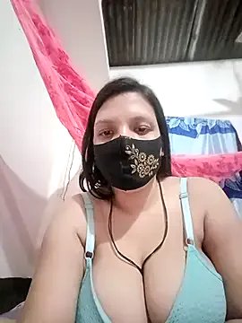 Ripa- — Boobs show