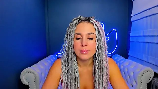 rock_n_roxy on StripChat