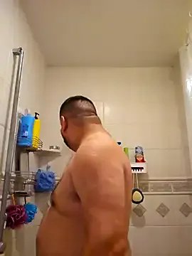 Roddog18 on StripChat