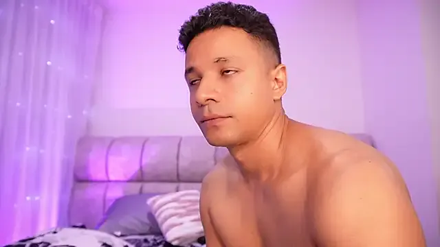 rousse_coup on StripChat