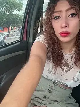 roxyrougee on StripChat