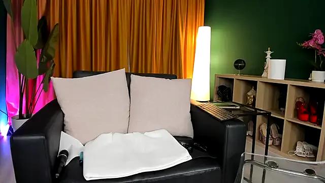 RussianBonita — Get Them Pantyhose Soaked Wet