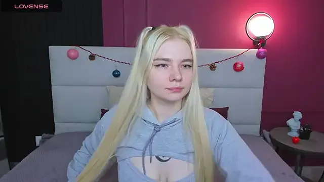 RuthBryant on StripChat